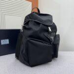 原單PRADA普拉達經典款黑色雙肩包背包2VZ108
