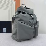 復刻PRADA普拉達經典款灰色雙肩包背包2VZ108