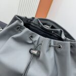 復刻PRADA普拉達經典款灰色雙肩包背包2VZ108