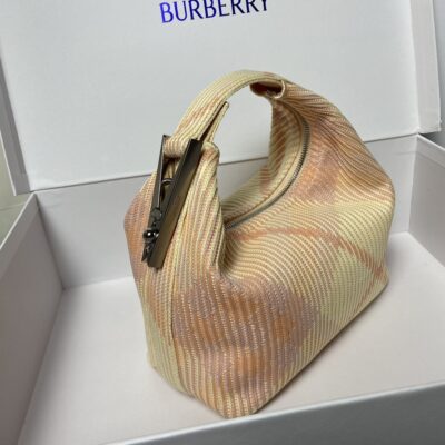 復刻burberry巴寶莉意大利針織格紋飯盒包
