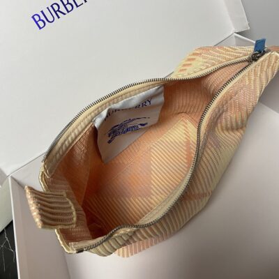 復刻burberry巴寶莉意大利針織格紋飯盒包