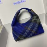 高仿精品burberry巴寶莉意大利針織格紋紫色飯盒包
