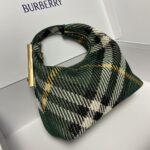 頂級burberry巴寶莉意大利針織格紋綠色飯盒包
