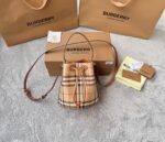 burberry巴寶莉高仿樺木棕色水桶包