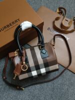 原單burberry巴寶莉樺木棕格紋小號保齡球包