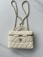 香奈兒 Vanity Case 象牙白斜背手提包精品仿製荔枝皮