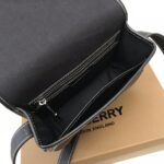 Burberry 深棕格紋斜背包 郵差包款精品高仿一比一原單