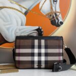 Burberry Vintage 格紋斜背包男女皆宜經典復古格80697871