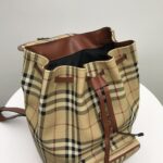 Burberry 米色格紋拼皮後背包復古英倫風原單高仿款8011155