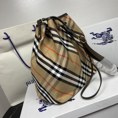 Burberry格紋束口水桶包復刻版一比一高仿女用肩背包