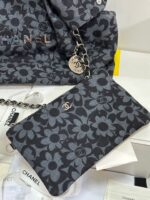 香奈兒 AS3261花卉刺繡印花垃圾袋中號肩背包可拆肩帶復古風高仿精品