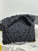 香奈兒 AS3261花卉刺繡印花垃圾袋中號肩背包可拆肩帶復古風高仿精品