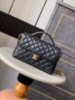 Chanel春夏黑金Kelly包復古金屬底釘設計高端復刻款