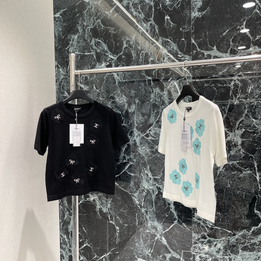 CHANEL A貨花朵刺繡針織上衣 夏季新款雙C圖騰 典雅細節質感爆棚