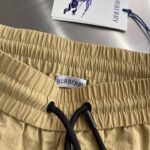 英倫休閒Burberry卡其色短褲簡約百搭精品高仿復刻一比一頂級