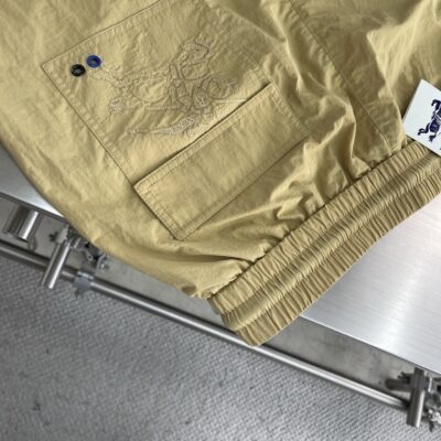 英倫休閒Burberry卡其色短褲簡約百搭精品高仿復刻一比一頂級