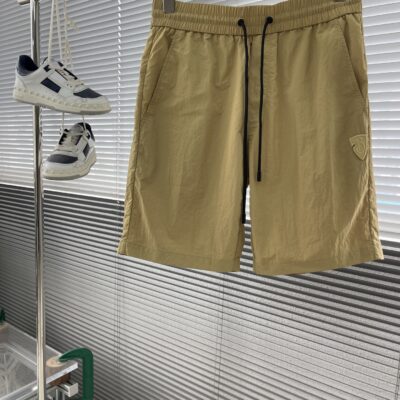英倫休閒Burberry卡其色短褲簡約百搭精品高仿復刻一比一頂級