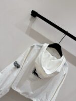 CHANEL 復刻版輕薄防曬外套白色顯瘦剪裁 百搭小香風 夏日造型必備