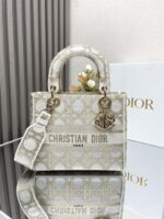 Dior 迪奧精品仿製 Mini Lady D-Lite 金白刺繡手提包