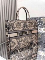 Dior 迪奧頂級原單 Book Tote 粉膚星座刺繡托特包