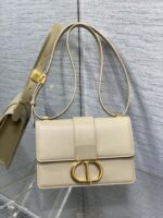 Dior 迪奧精品仿製 30 Montaigne 淺卡其滑面牛皮金扣肩背包
