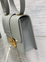 Dior 迪奧復刻版 30 Montaigne 灰綠色滑面牛皮金扣肩背包
