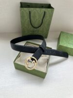 Gucci GG壓紋黑色皮帶銀扣雙G復刻精品腰帶一比一高仿男士真皮皮帶