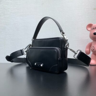 LV A貨Nil手袋珠飾鉚釘設計黑牛M13987皮光澤感時髦小包巴黎風格精品女包