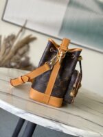 LV精品仿製Noe Cargo水桶包M14017復古做舊皮革百搭設計法式優雅精品風格