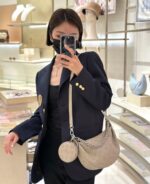 LV M22820 高仿灰色Baïa小號手袋 穿孔牛皮半月包