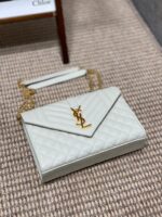 YSL精品仿製白色格菱郵差包鏈條肩帶輕奢翻蓋時尚百搭女包392739