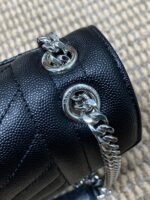 YSL高仿銀鏈格菱郵差包翻蓋設計質感升級百搭鏈條手袋392739