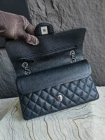 Chanel復刻版黑銀CF手提包25.5cm精鋼五金三角側面設計Haas皮時尚AS1112