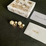 Dior 精品仿製中古耳環 復古典藏設計 風格獨特 日系穿搭必備款