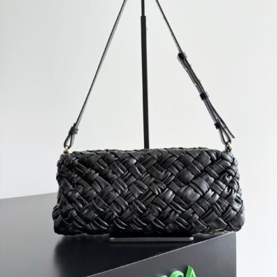 Bottega Veneta 頂級原單Kalimero Cha Cha編織手袋 油蠟牛皮匠心工藝785780