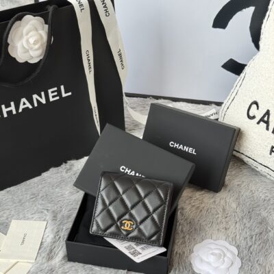 CHANEL 短夾 原單精品 2025最新小羊皮短皮夾推薦 多卡位附零錢袋原單品質