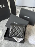 CHANEL 短夾 原單精品 2025最新小羊皮短皮夾推薦 多卡位附零錢袋原單品質