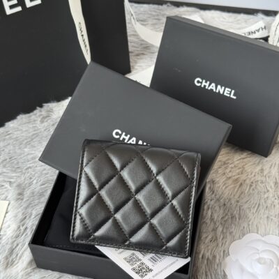 CHANEL 短夾 原單精品 2025最新小羊皮短皮夾推薦 多卡位附零錢袋原單品質
