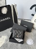CHANEL A貨牛皮對折短夾卡位多實用錢包設計簡約時尚必備