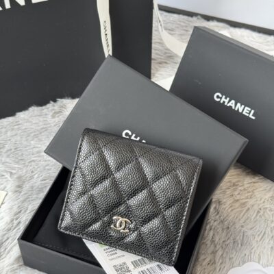 CHANEL A貨牛皮對折短夾卡位多實用錢包設計簡約時尚必備