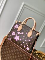 LV Danube 復古牛皮斜背包 M13269｜一比一高仿原單｜Monogram 八零年代復刻