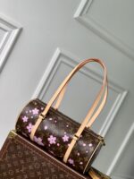 LV M13097復刻版Papillon圓筒包櫻花圖案金屬肩帶日系甜美風限量再現