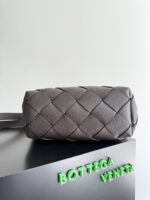 BOTTEGA VENETA 復刻版男士大斜背包 Diago顆粒皮革 通勤耐用紳士風格795125