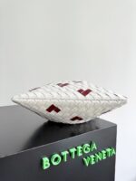 BOTTEGA VENETA 精品仿製腋下包 垃圾袋造型大容量 夏日百搭雲朵風時尚款796728