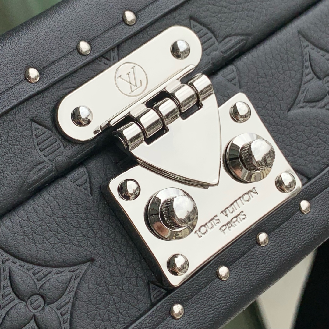 LV M12876 高仿 Monogram Shadow Clutch Box 手拿包|S-lock 鎖扣斜背硬盒包