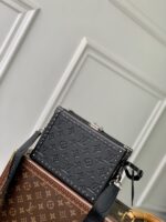 LV M12876 高仿 Monogram Shadow Clutch Box 手拿包｜S-lock 鎖扣斜背硬盒包