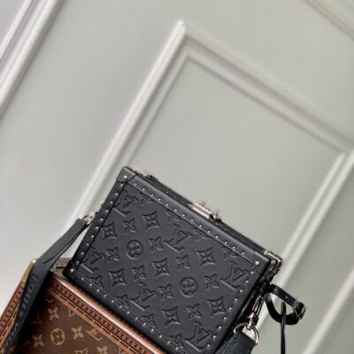 LV M12876 高仿 Monogram Shadow Clutch Box 手拿包｜S-lock 鎖扣斜背硬盒包