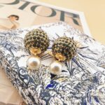 Dior 精品仿製Tribales耳環新款設計 一線名媛愛用 典雅立體風格