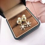 Dior 原單雪花耳環新品上市 一線大牌同款設計 氣質優雅冬日氛圍