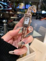 愛馬仕高仿Nantucket女款鑽石腕表 貝殼面簡約百搭夏日輕奢風